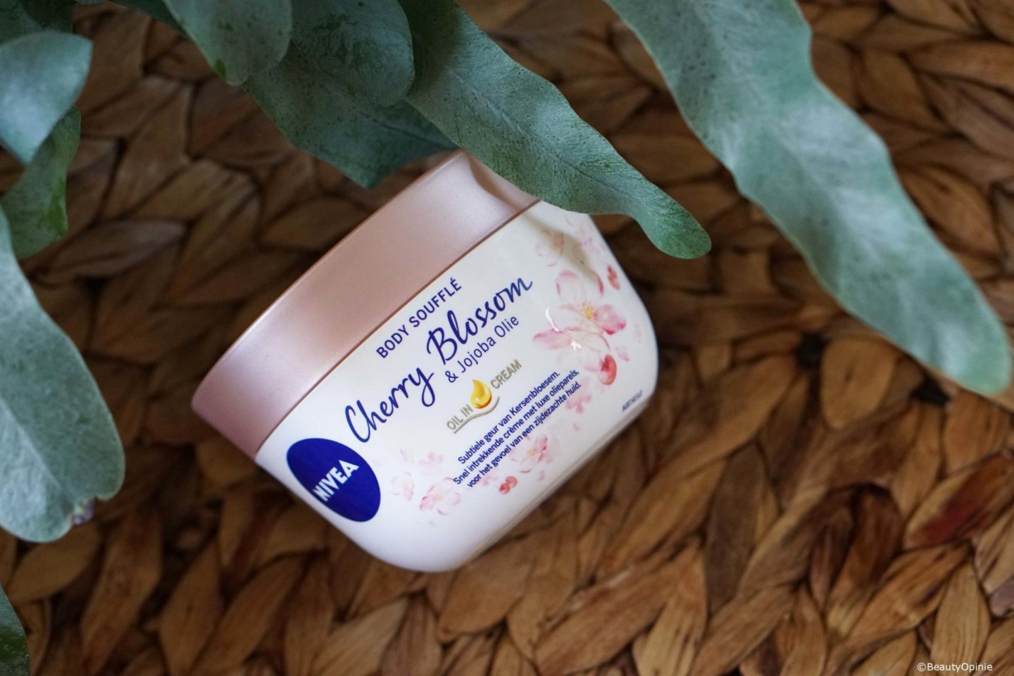 review Nivea bodysoufflee