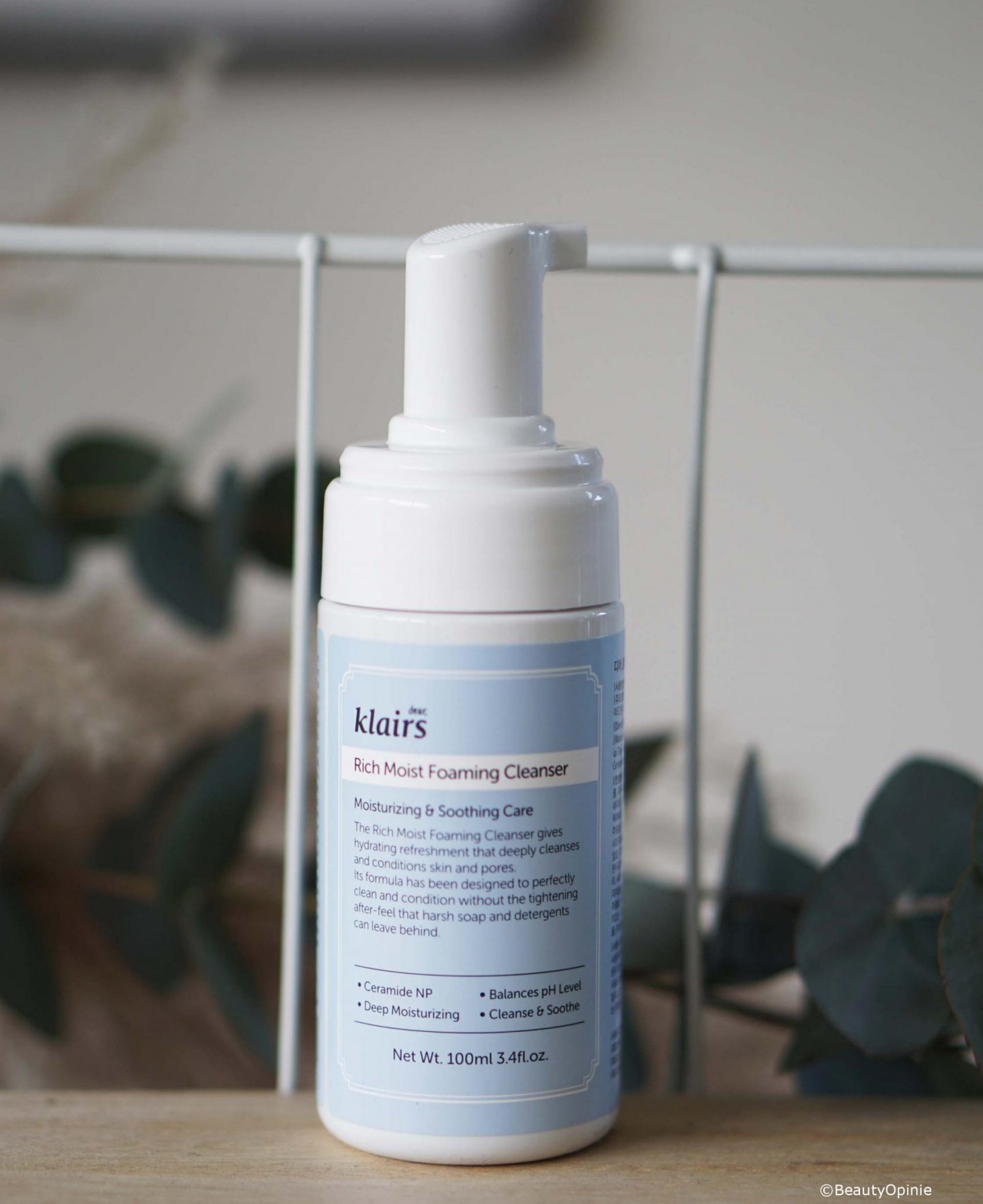 Review Rich Moist Foaming Cleanser Klairs