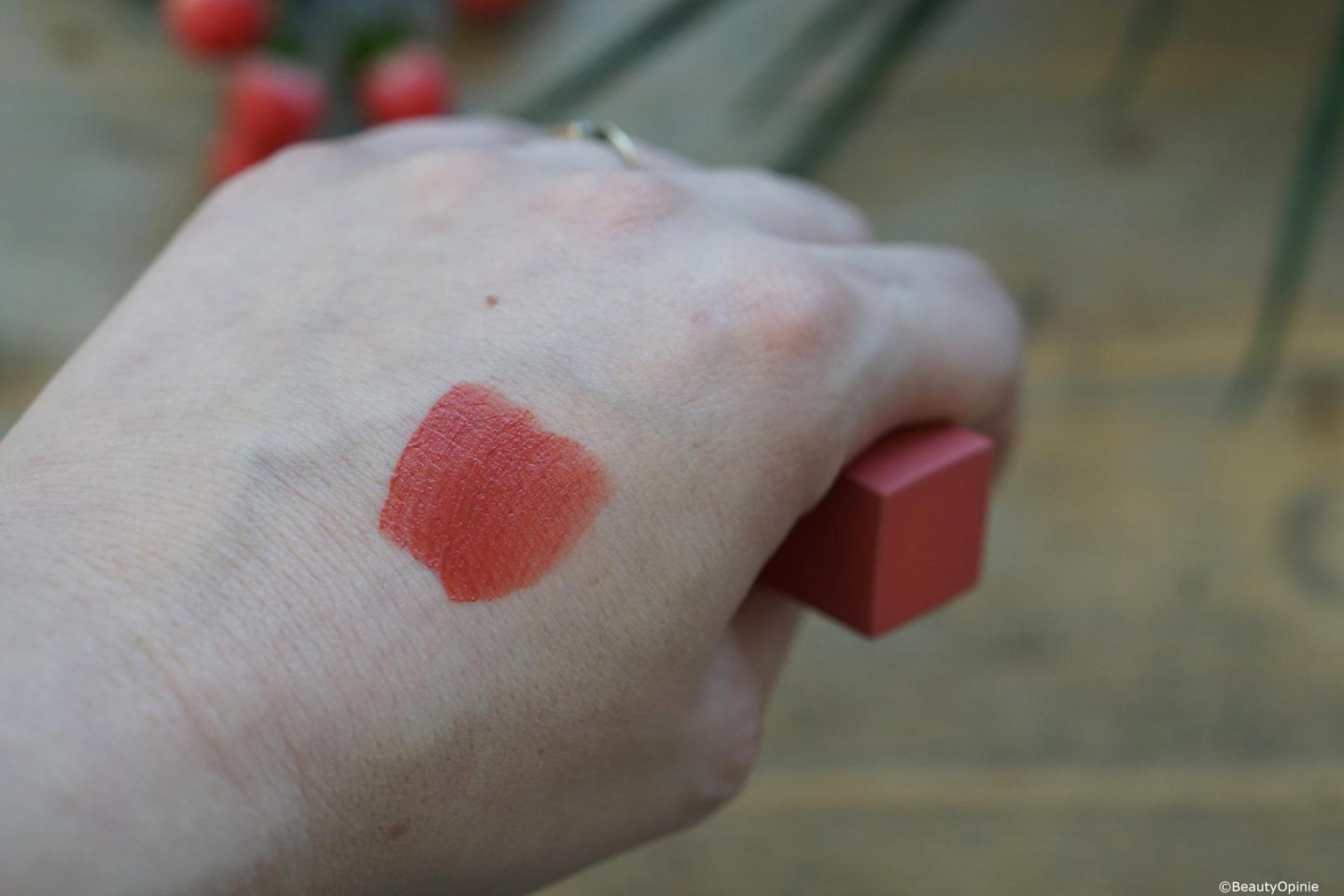 swatches lipstick velvet blanket holika holika