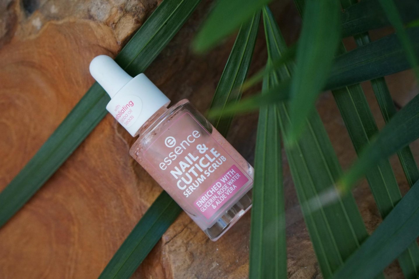 essence nail & cuticle serum scrub