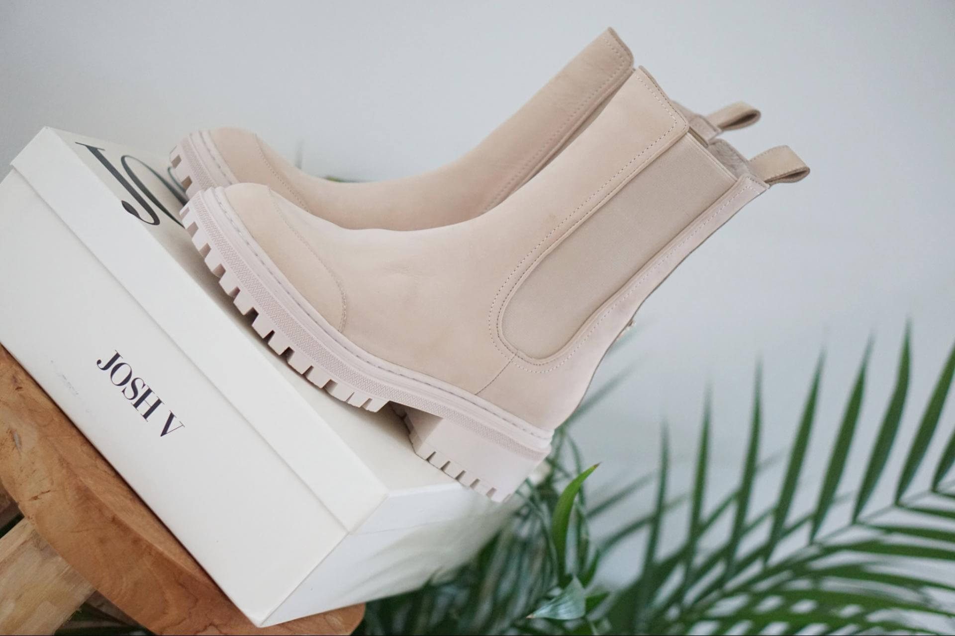 de perfecte beige schoenen